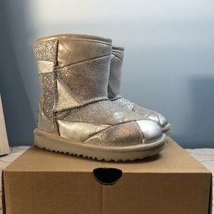 Girls Ugg Boots Size 10